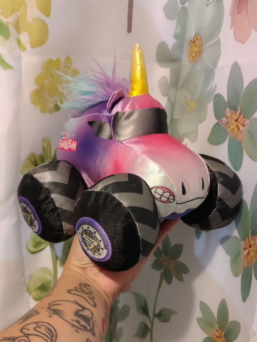 Sparkle Smash Plush With Sound